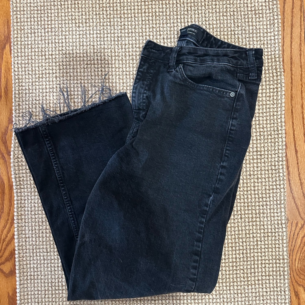 🇺🇸MDW SALE🇺🇸 Banana Republic Black Raw Hem Jeans